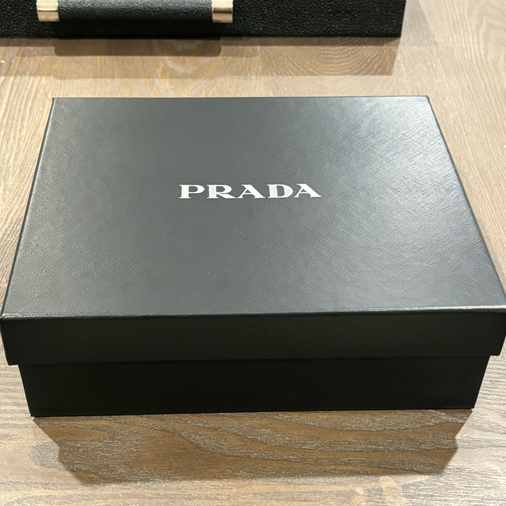 Prada Box - Picture 5 of 5